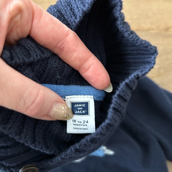 Janie and Jack sweater size 18-24m - Picture 3 of 6